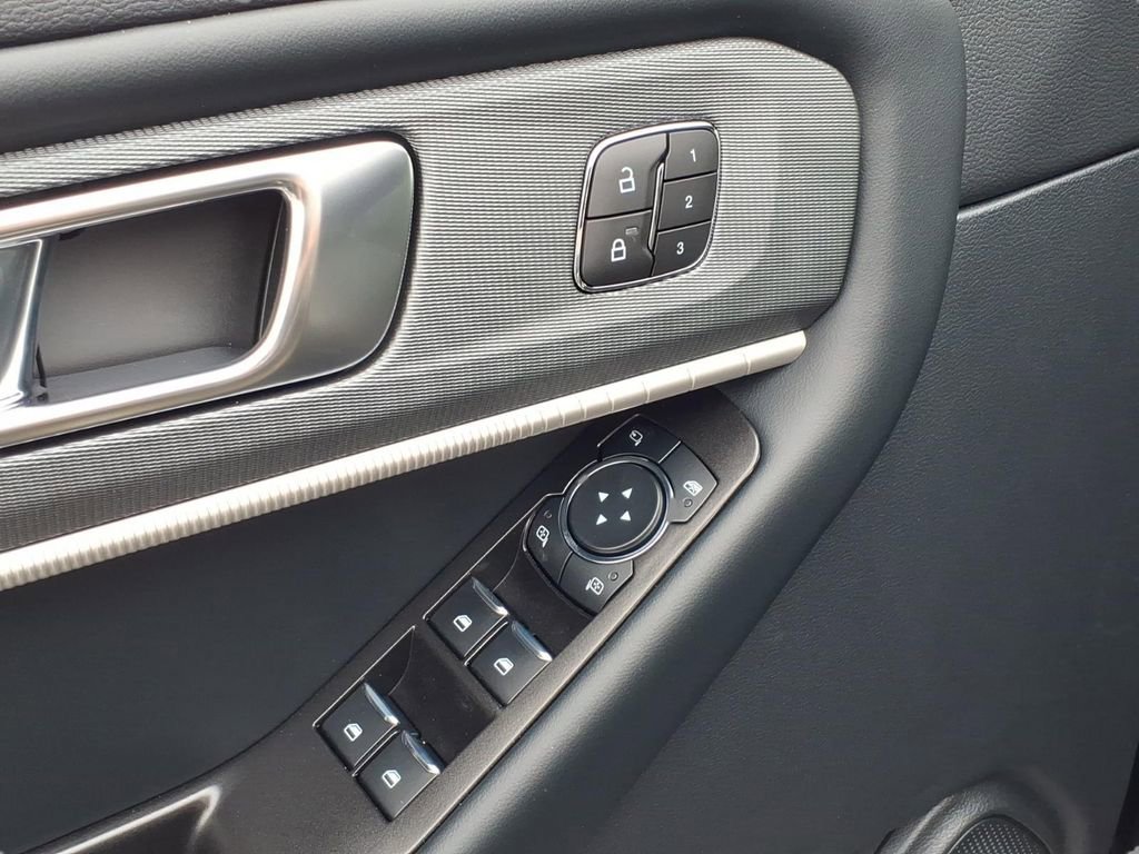 New 2026 Ford Explorer ST image 16
