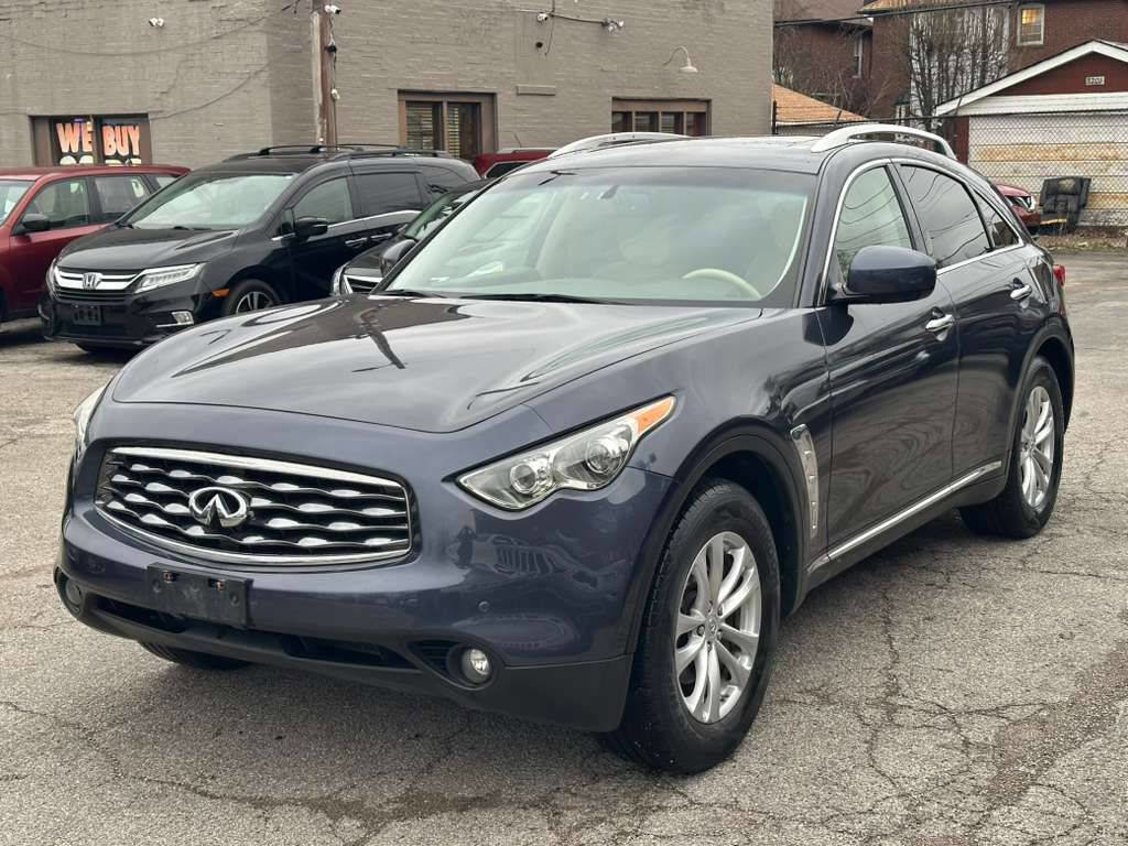Used 2011 INFINITI FX35 2WD w/ Premium Pkg image 3