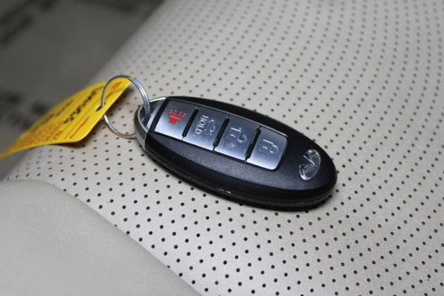 Used 2012 INFINITI M56 RWD image 14