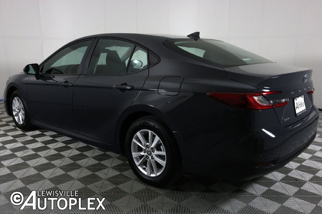 Used 2026 Toyota Camry LE FWD image 7