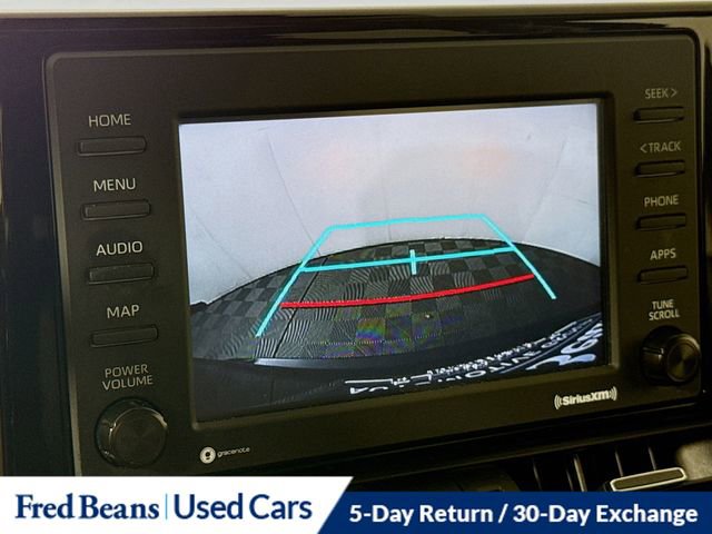 Used 2022 Toyota RAV4 XLE Premium image 14