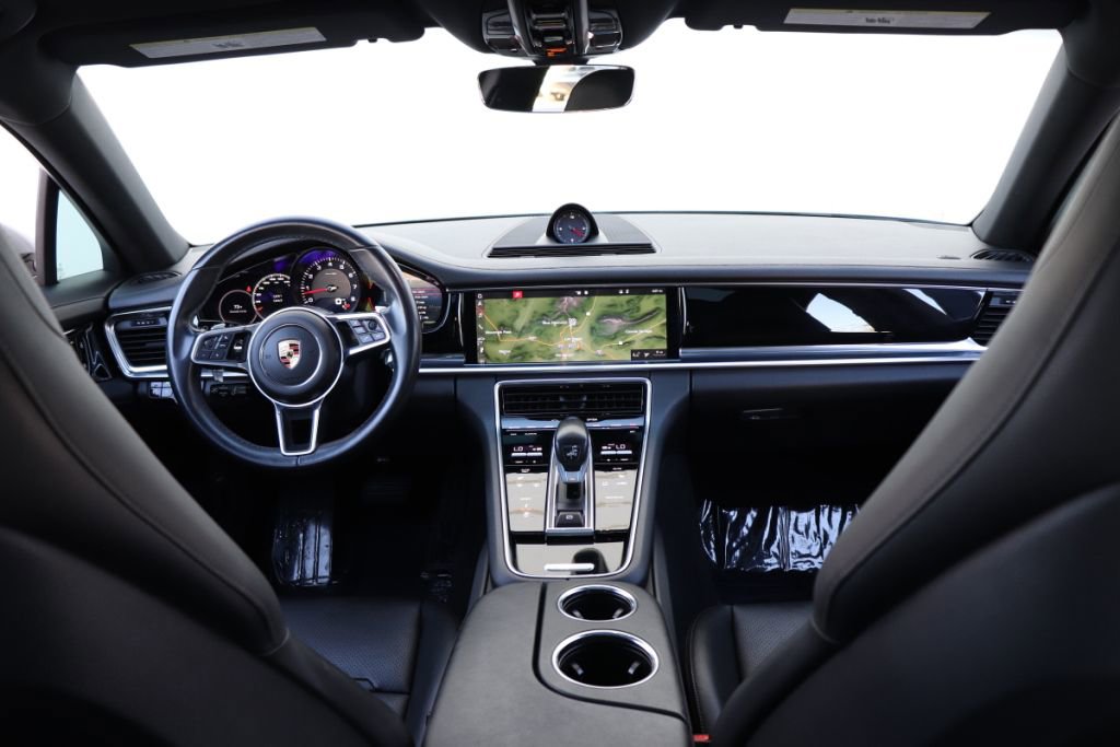 Used 2019 Porsche Panamera 4 AWD/4WD image 35