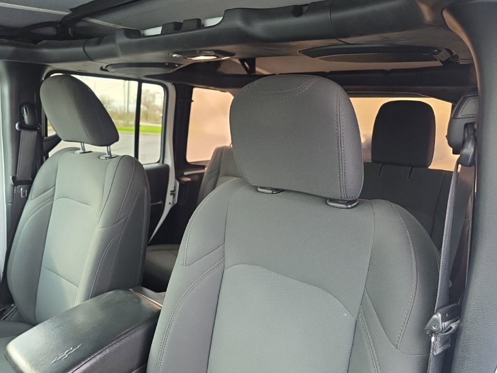 Used 2018 Jeep Wrangler Unlimited Sport S image 16