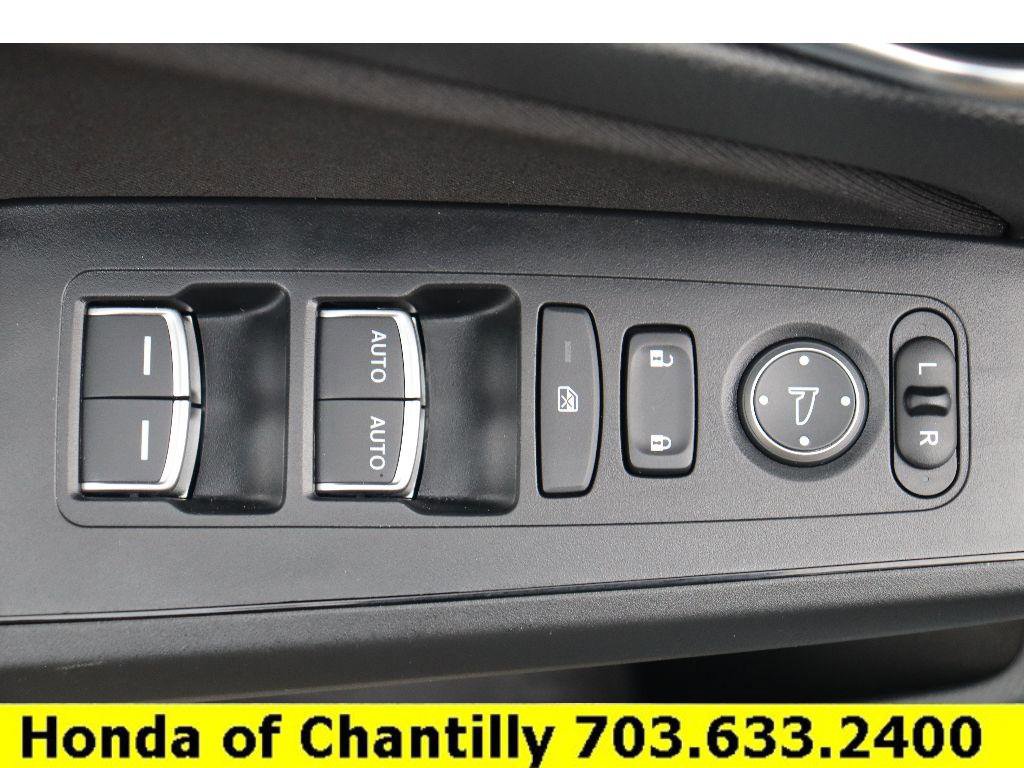 Certified 2025 Honda Civic Sport image 19
