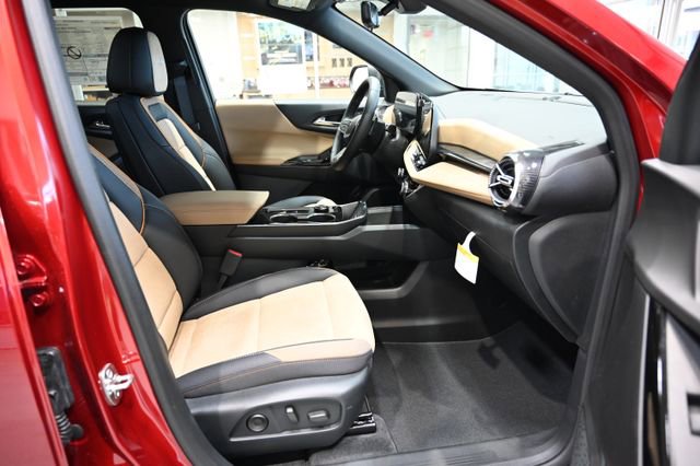 New 2026 Chevrolet Equinox ACTIV w/ Convenience Package III FWD image 18