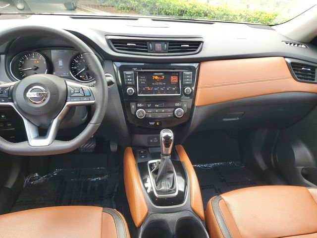 Used 2019 Nissan Rogue SL w/ Premium Package image 13