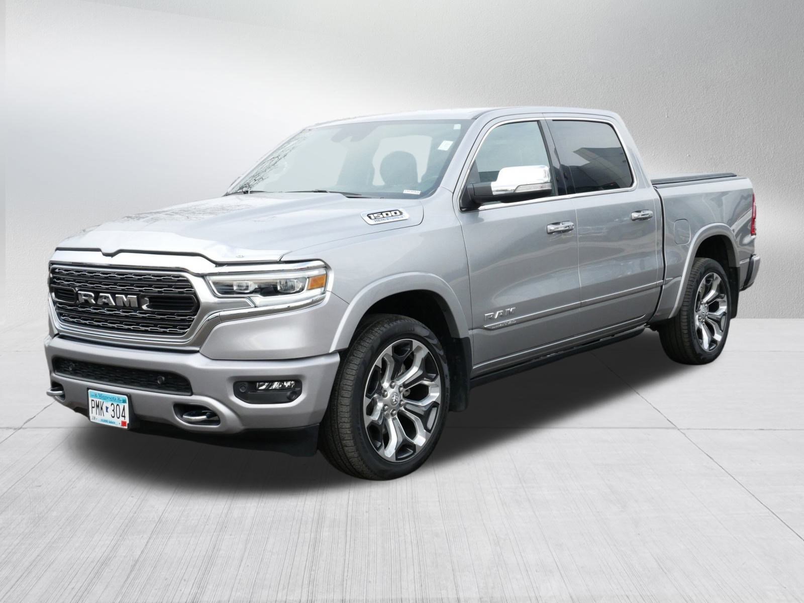 Used 2022 RAM 1500 Limited w/ Body Color Bumper Group image 3