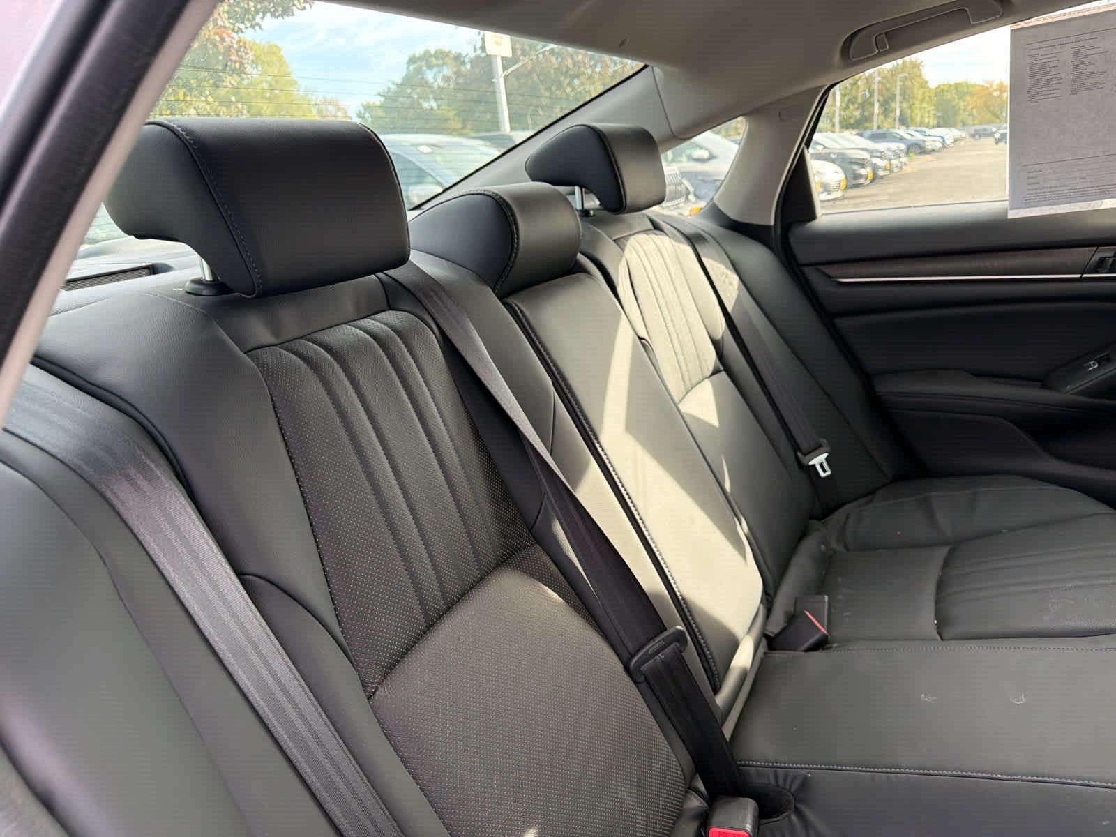 Used 2018 Honda Accord EX-L image 11