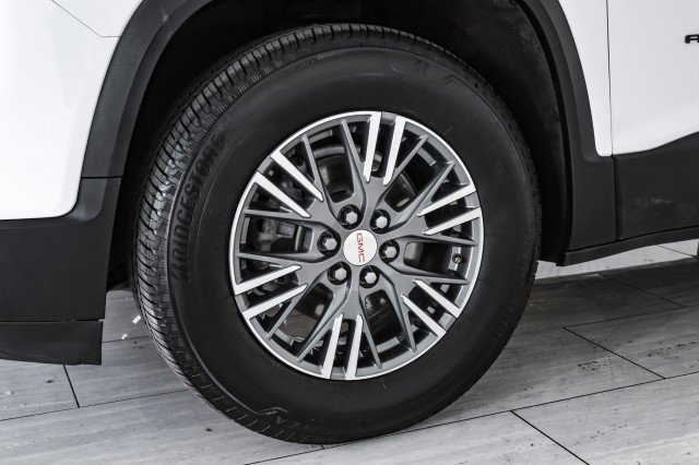 Used 2023 GMC Acadia SLT image 52