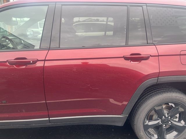 Used 2024 Jeep Grand Cherokee L Altitude AWD/4WD image 2