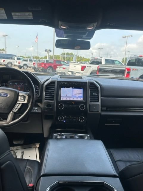 Used 2019 Ford Expedition Max XLT w/ Equipment Group 202A AWD/4WD image 22