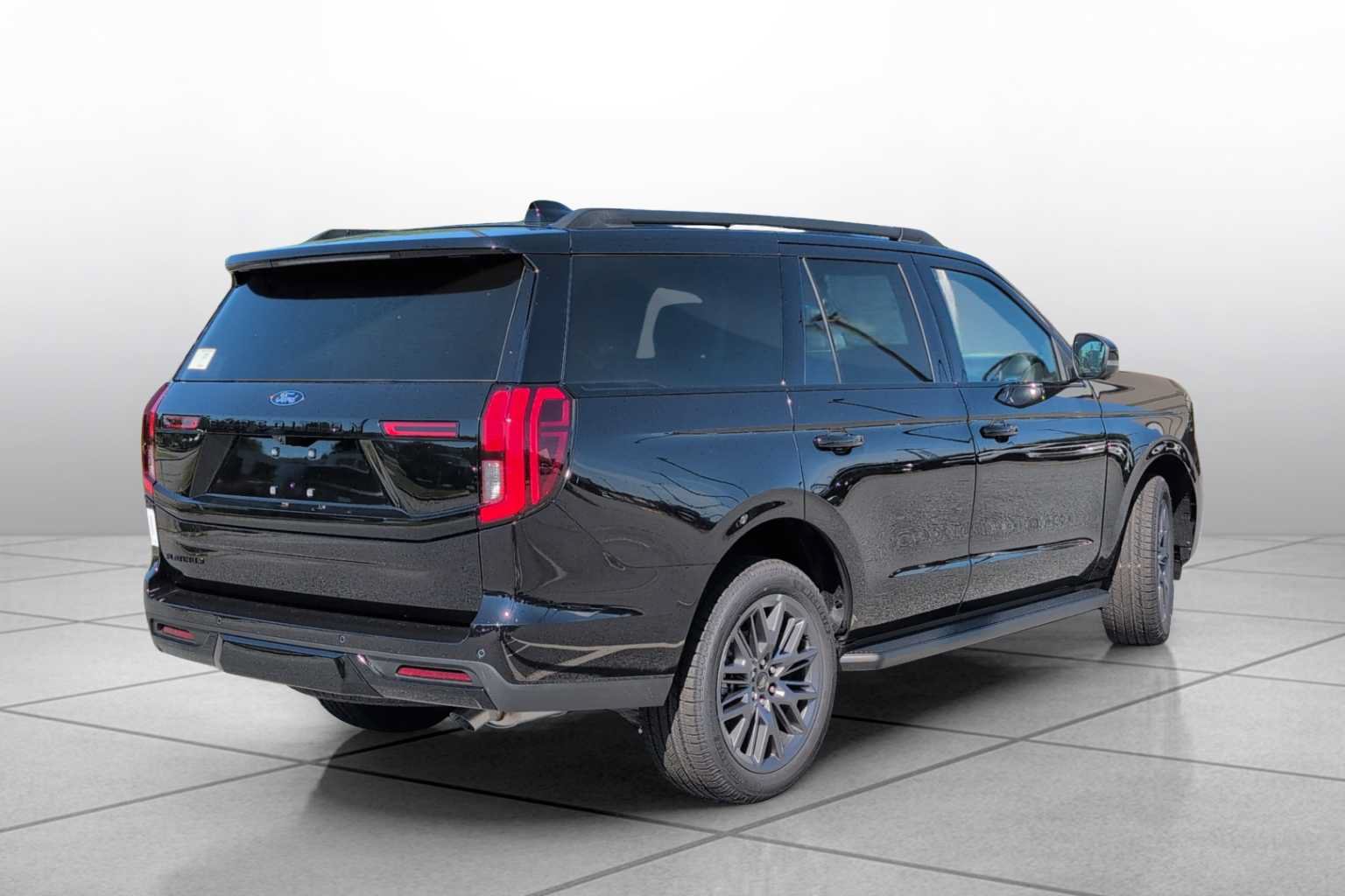 New 2026 Ford Expedition Platinum w/ Stealth Appearance Package AWD/4WD image 14