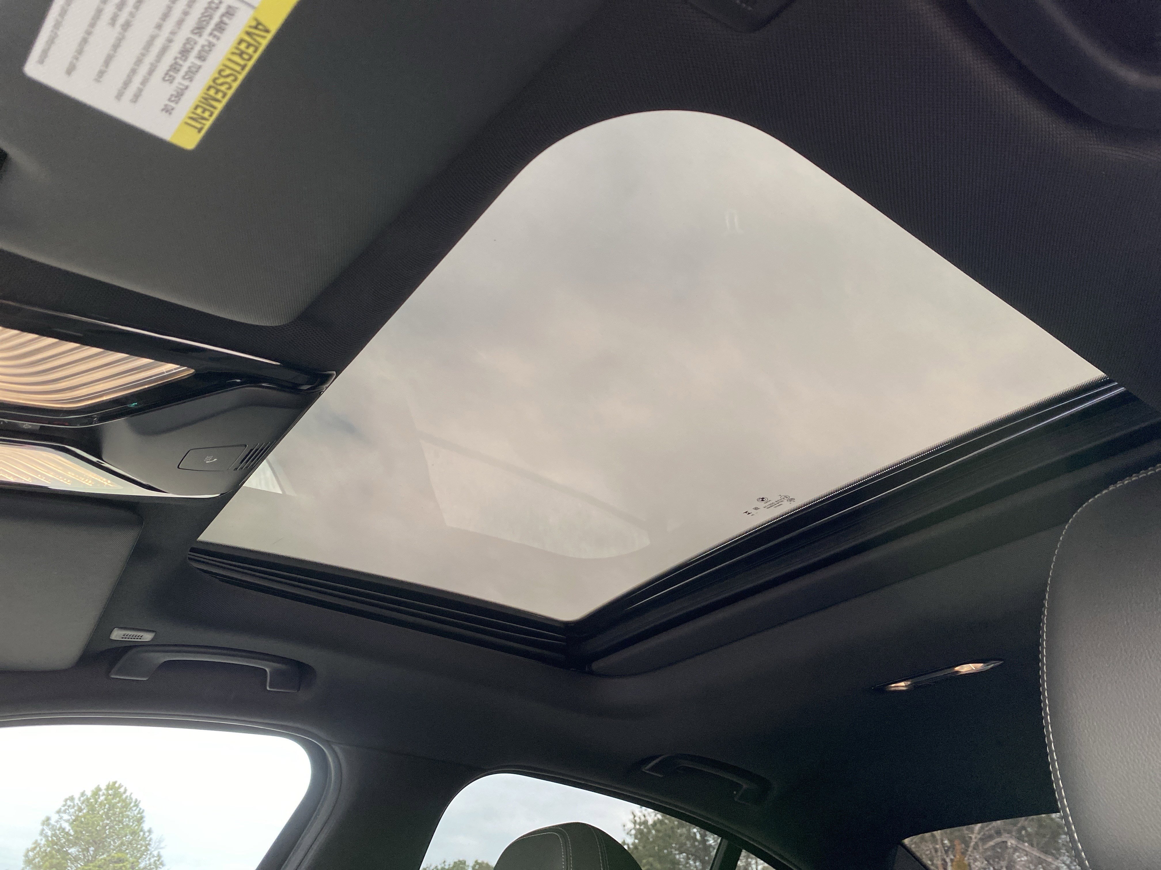 Used 2025 BMW M340i w/ Premium Package image 8