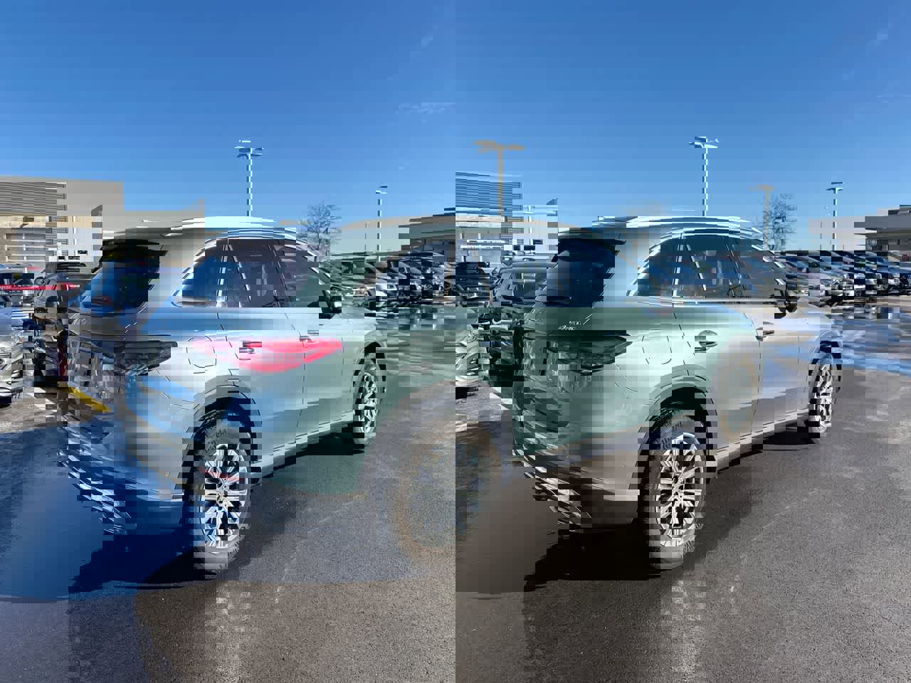 Used 2025 Mercedes-Benz GLC 300 4MATIC image 13