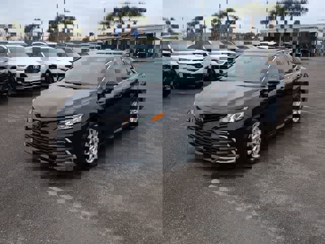 Used 2024 Toyota Camry LE image 4