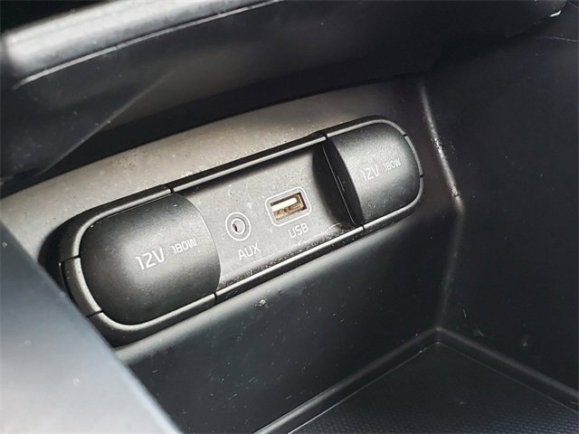 Used 2019 Kia Sorento LX image 19