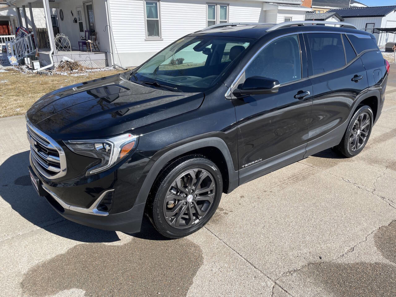 Used 2020 GMC Terrain SLT w/ Preferred Package image 1