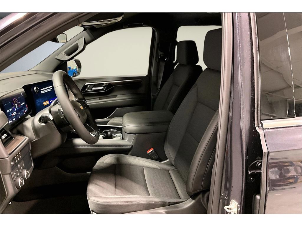 New 2026 Chevrolet Suburban LS image 10