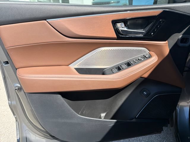Used 2024 Acura MDX SH-AWD w/ Technology Package image 17