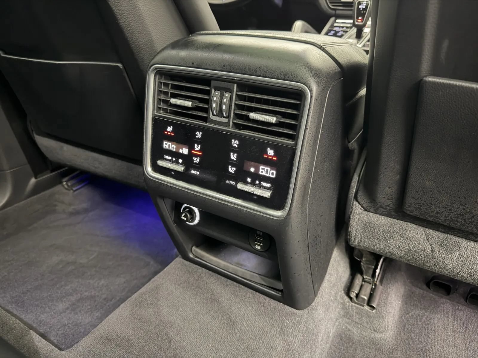 Used 2019 Porsche Cayenne S AWD/4WD image 45
