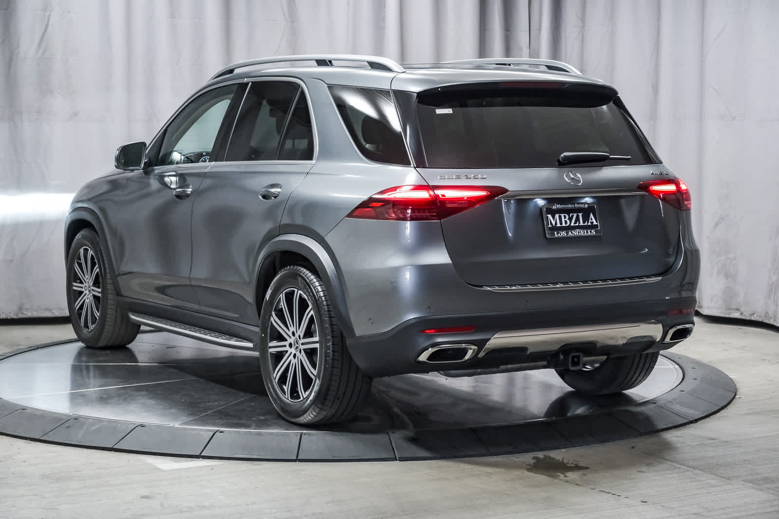 Used 2026 Mercedes-Benz GLE 350 4MATIC image 2