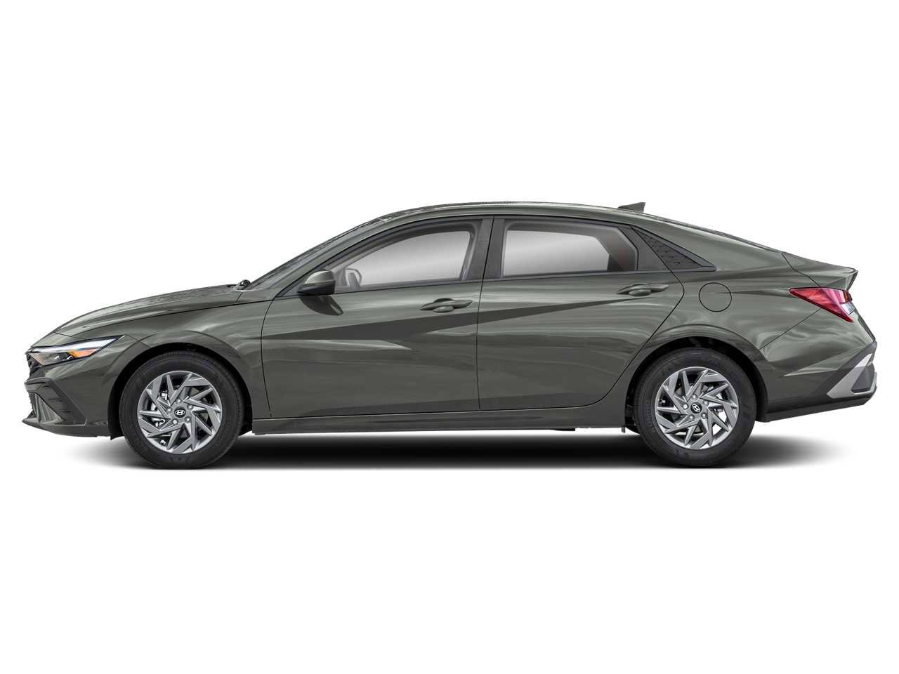 Used 2024 Hyundai Elantra SEL image 3