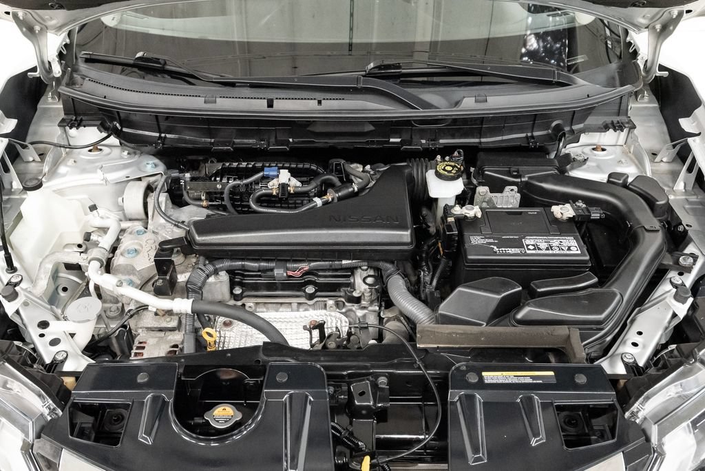Used 2020 Nissan Rogue S FWD image 3