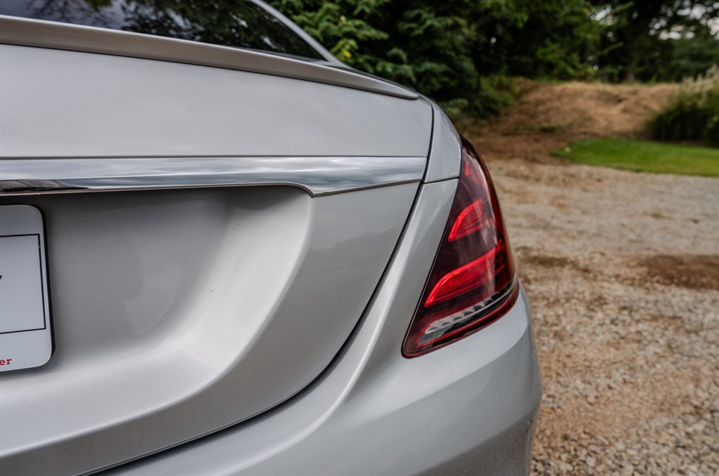 Used 2019 Mercedes-Benz S 560 Sedan w/ AMG Line Exterior image 11