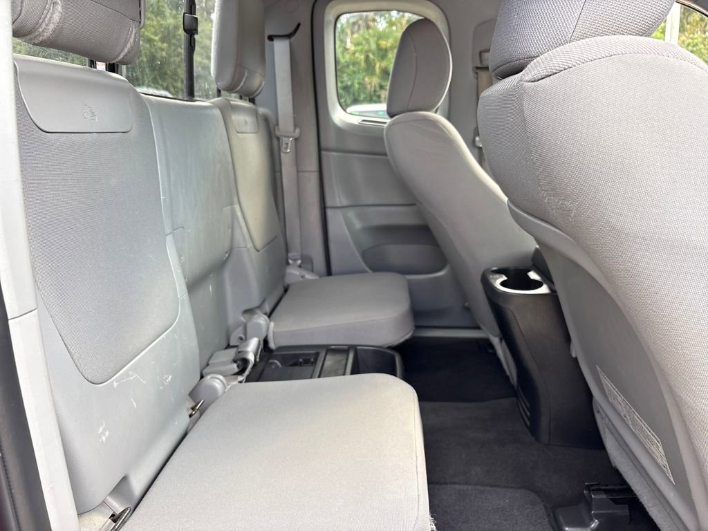 Used 2015 Toyota Tacoma 4x4 Access Cab V6 image 29