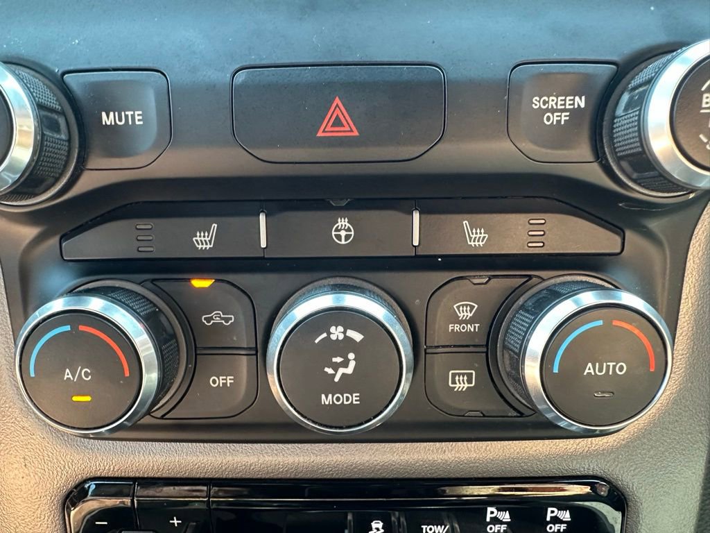 Used 2019 RAM 1500 Big Horn AWD/4WD image 19