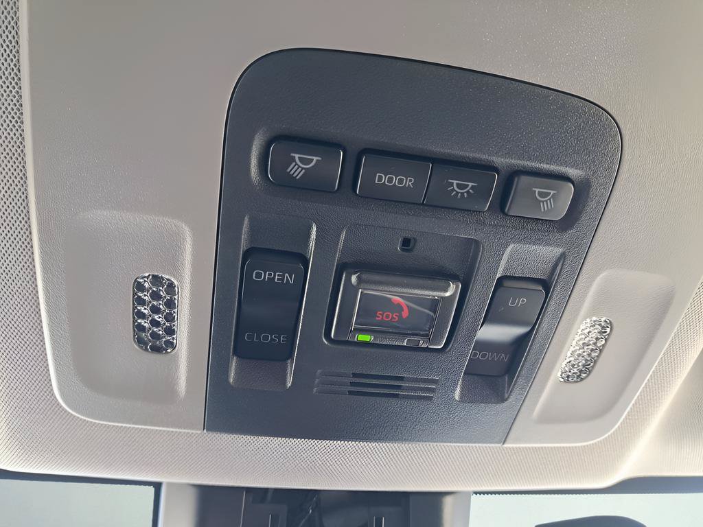 Used 2022 Toyota Camry LE w/ Convenience Package FWD image 25