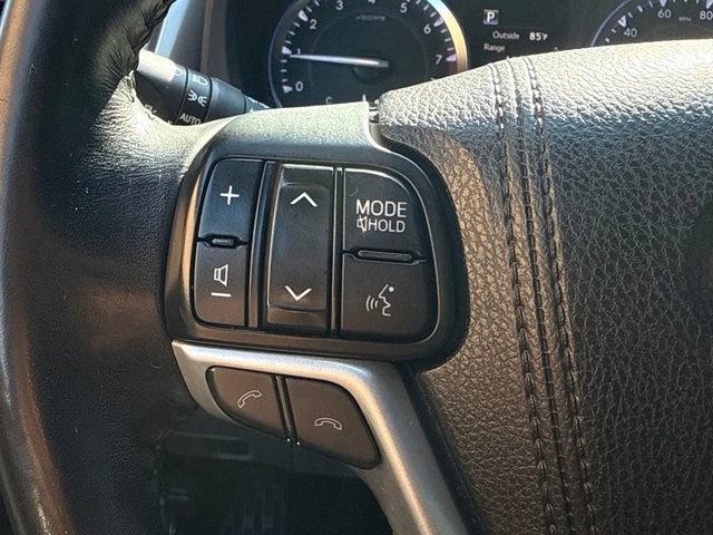 Used 2018 Toyota Highlander XLE AWD/4WD image 33