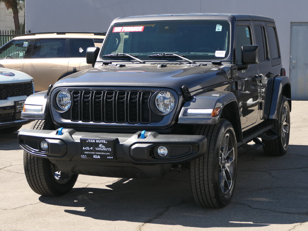 Used 2024 Jeep Wrangler Unlimited AWD/4WD image 6