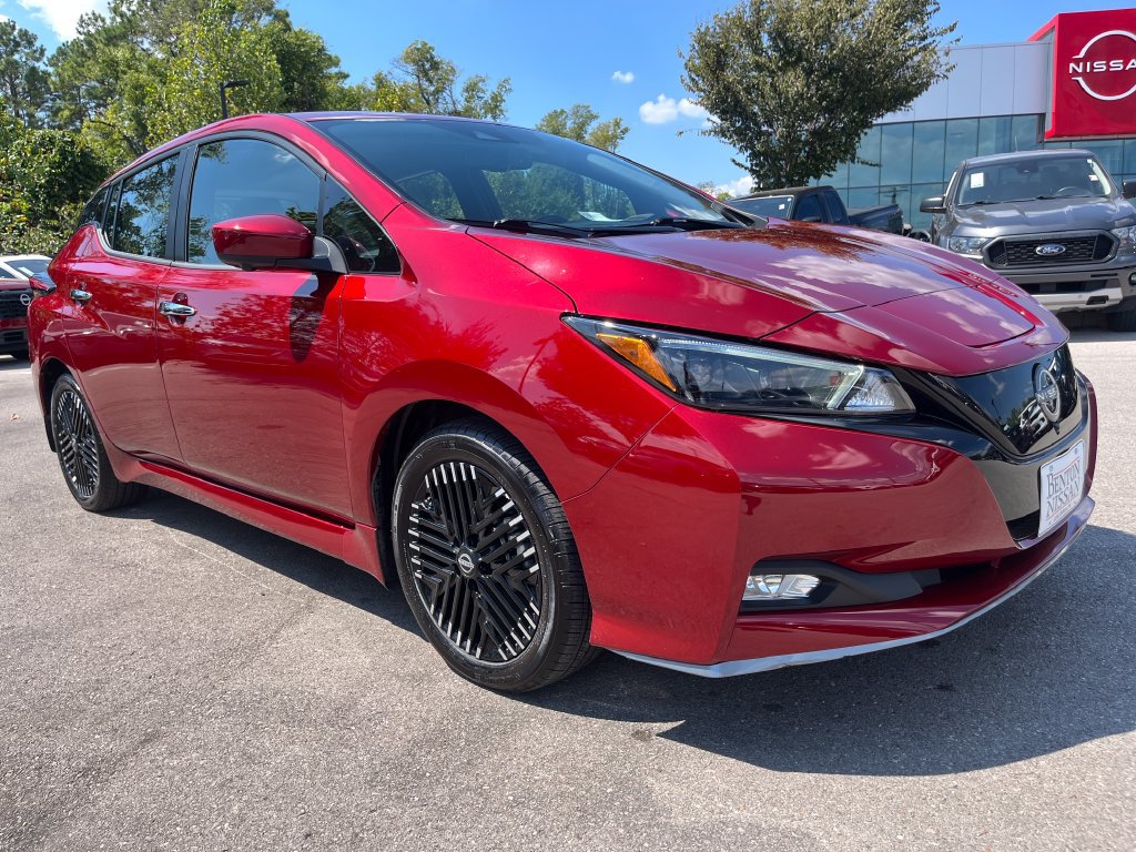 Used 2025 Nissan Leaf SV Plus FWD image 3