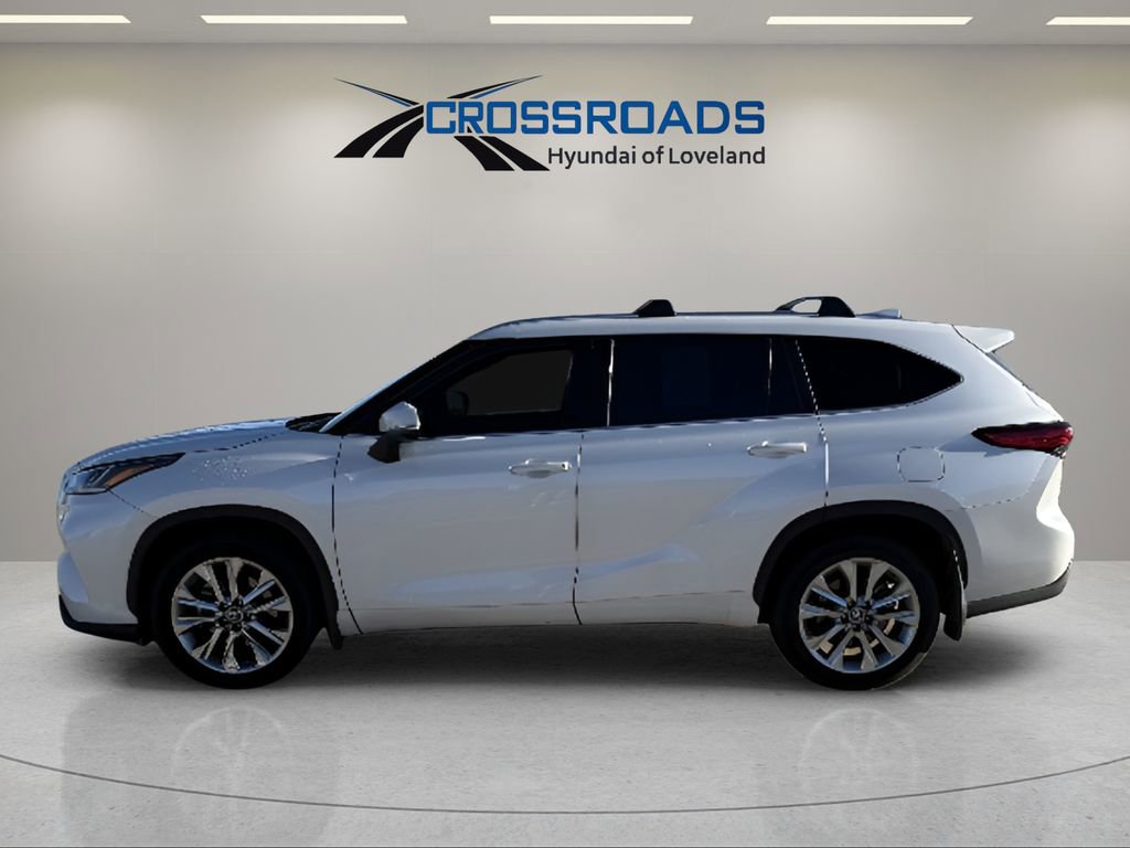 Used 2020 Toyota Highlander Limited image 2