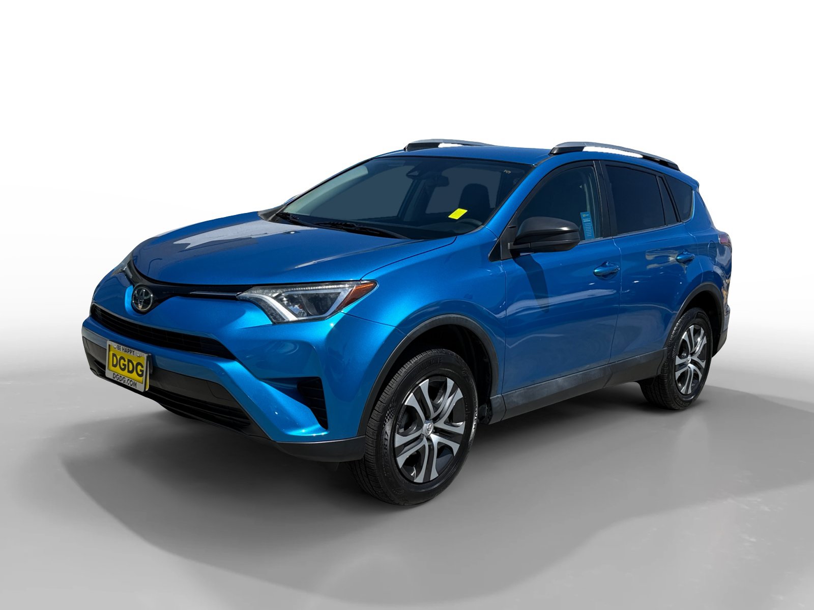 Used 2018 Toyota RAV4 LE w/ All Weather Liner Package FWD image 1