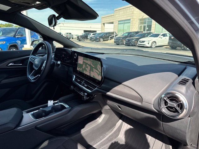 Used 2025 Chevrolet Equinox EV LT FWD image 26
