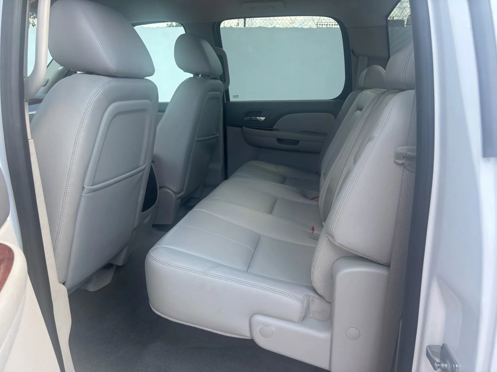 Used 2012 Chevrolet Silverado 2500 LTZ w/ LTZ Plus Package image 11