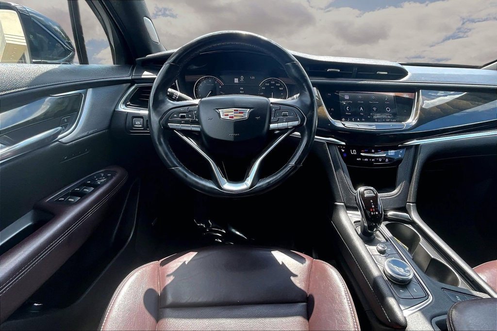 Used 2021 Cadillac XT6 Premium Luxury AWD/4WD image 7