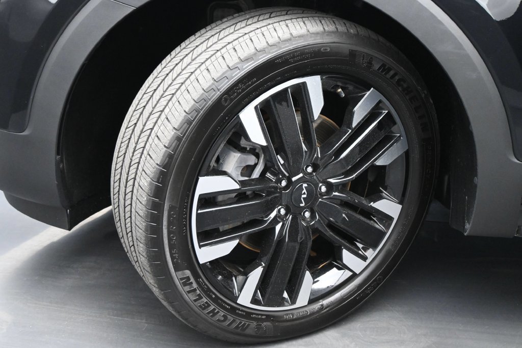 Used 2024 Kia Telluride SX AWD/4WD image 23