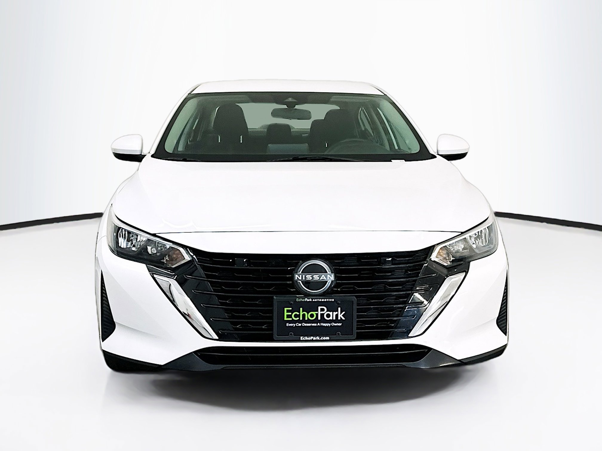 Used 2024 Nissan Sentra SV FWD image 2