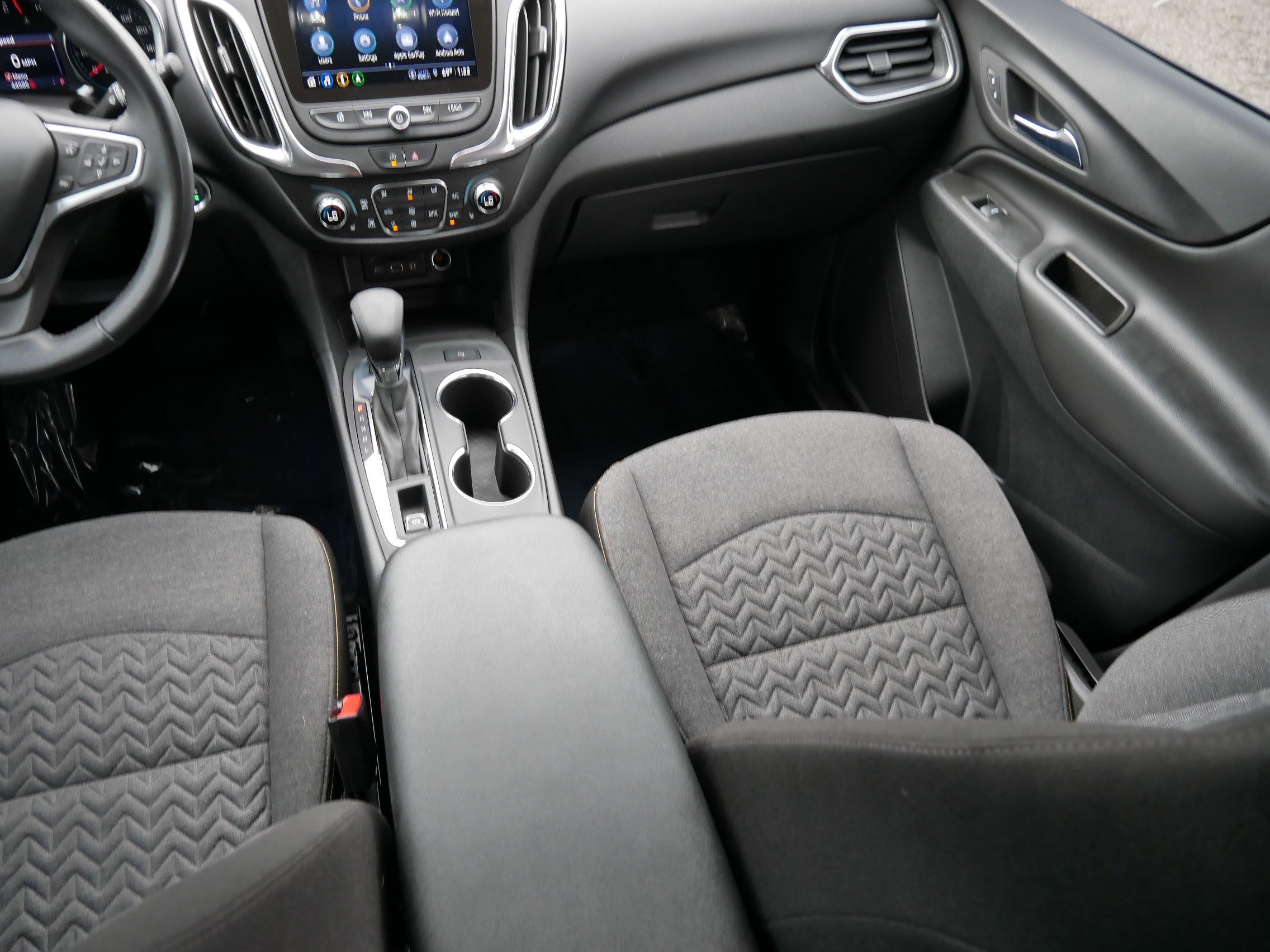 Used 2022 Chevrolet Equinox LT w/ LT True North Edition AWD/4WD image 11
