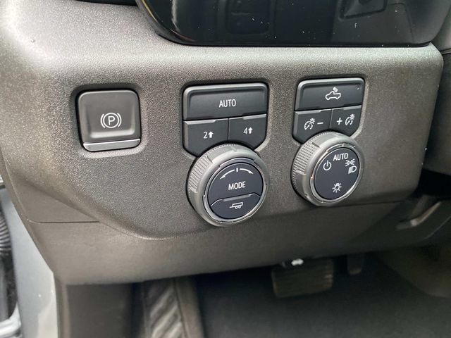 Used 2023 Chevrolet Silverado 1500 LT AWD/4WD image 16