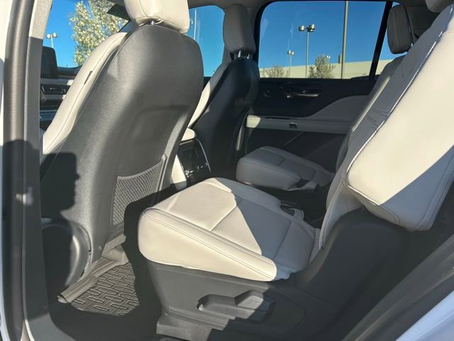 Used 2025 Lincoln Aviator AWD w/ Jet Appearance Package image 25