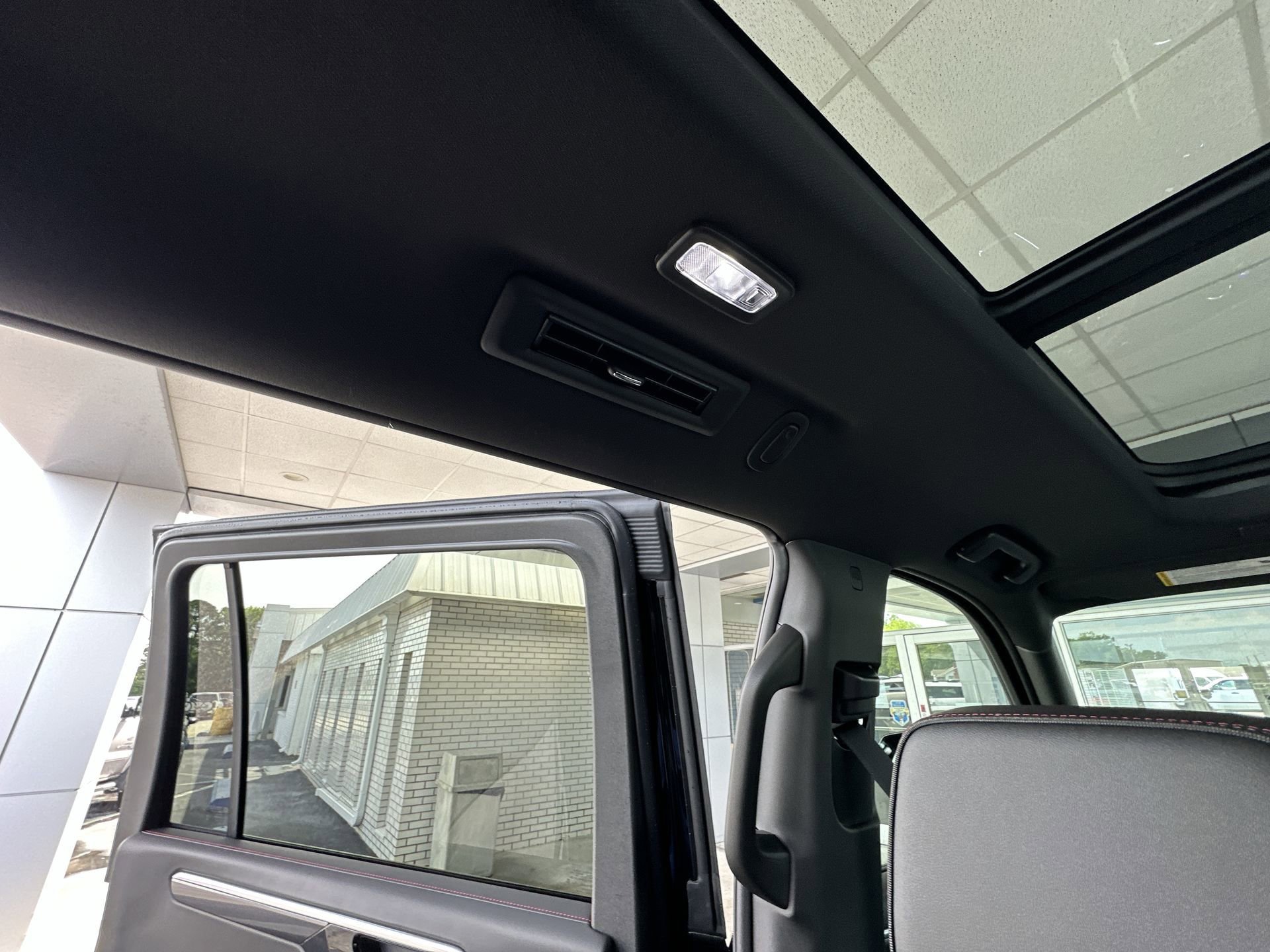 New 2026 Chevrolet Suburban RST w/ Comfort Package RWD image 22