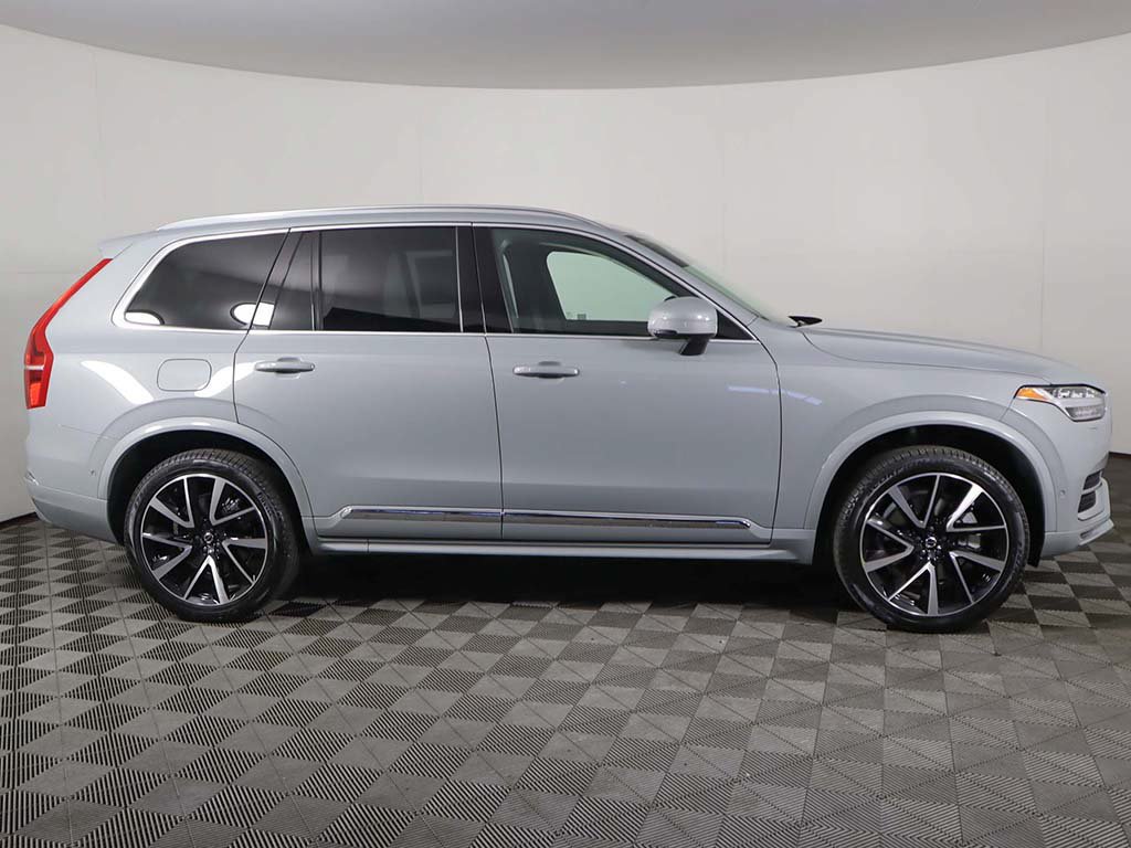 Used 2025 Volvo XC90 B6 Plus w/ Protection Package Premier AWD/4WD image 22
