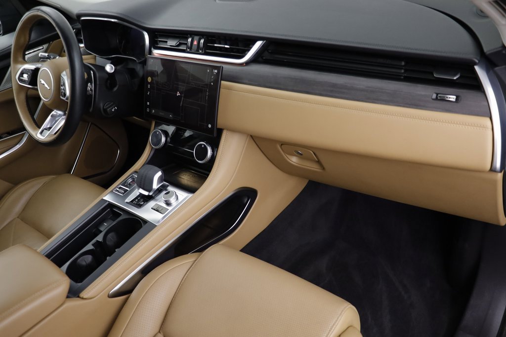 Used 2023 Jaguar F-PACE S image 21