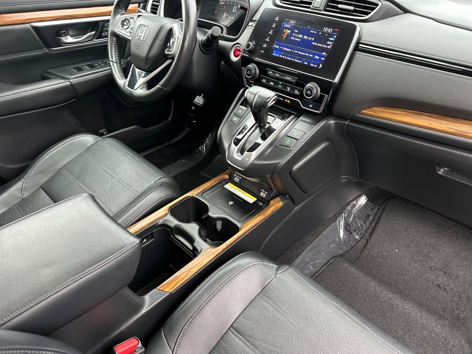 Used 2020 Honda CR-V Touring image 18