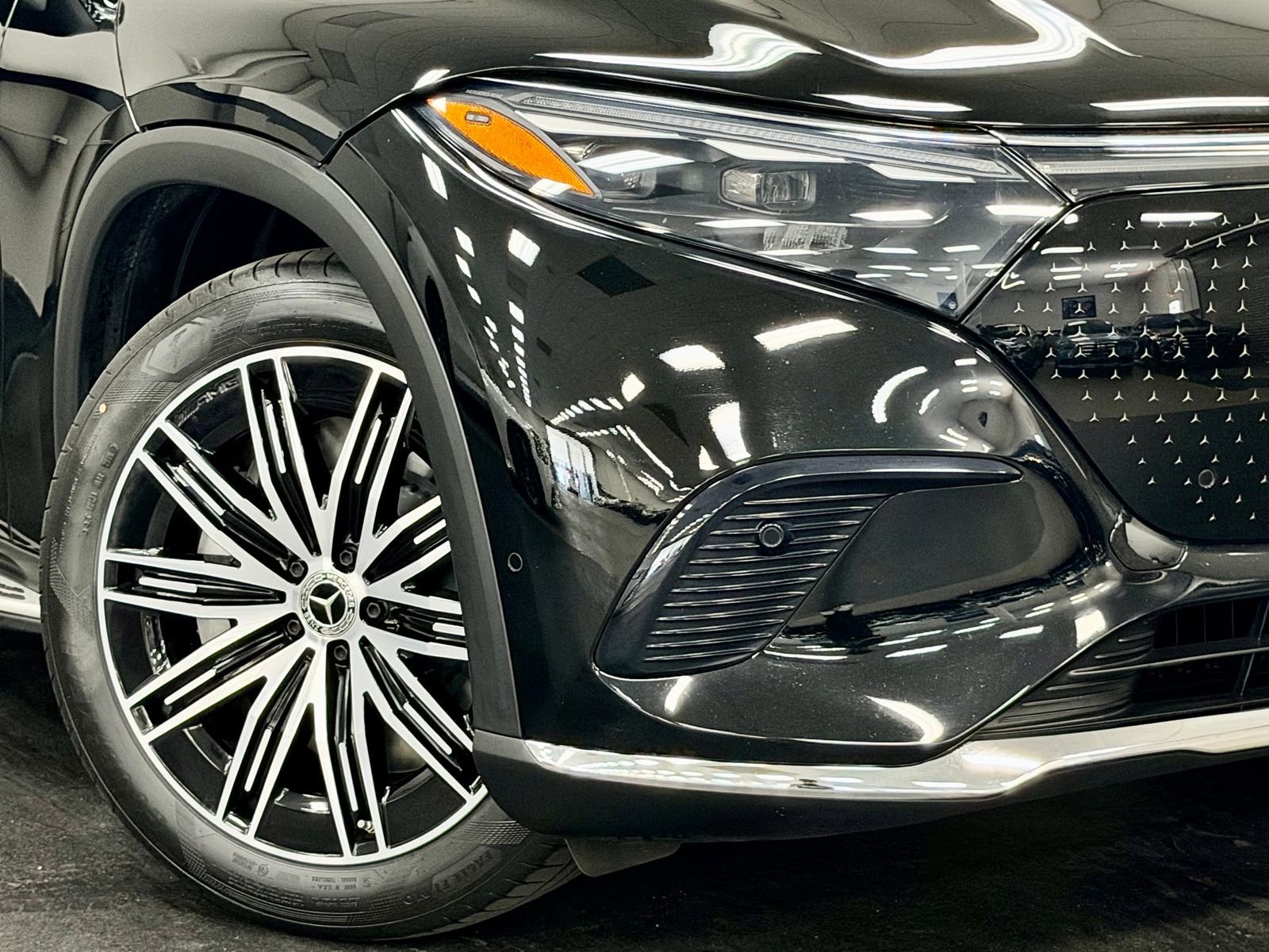 Certified 2023 Mercedes-Benz EQS 450+ SUV image 4