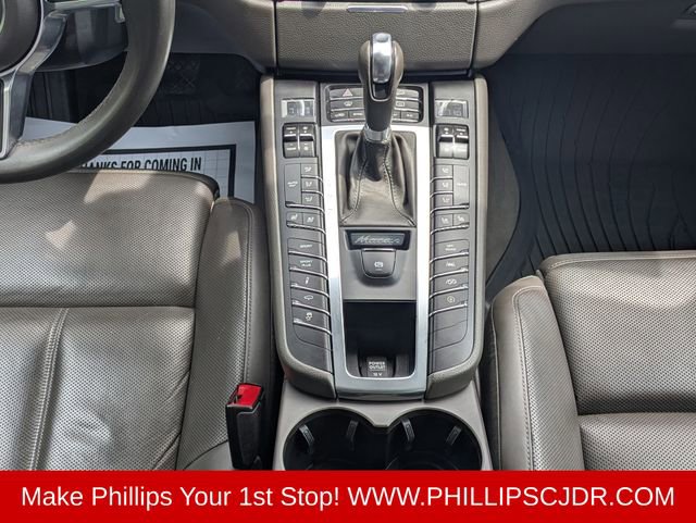 Used 2018 Porsche Macan Sport Edition AWD/4WD image 18